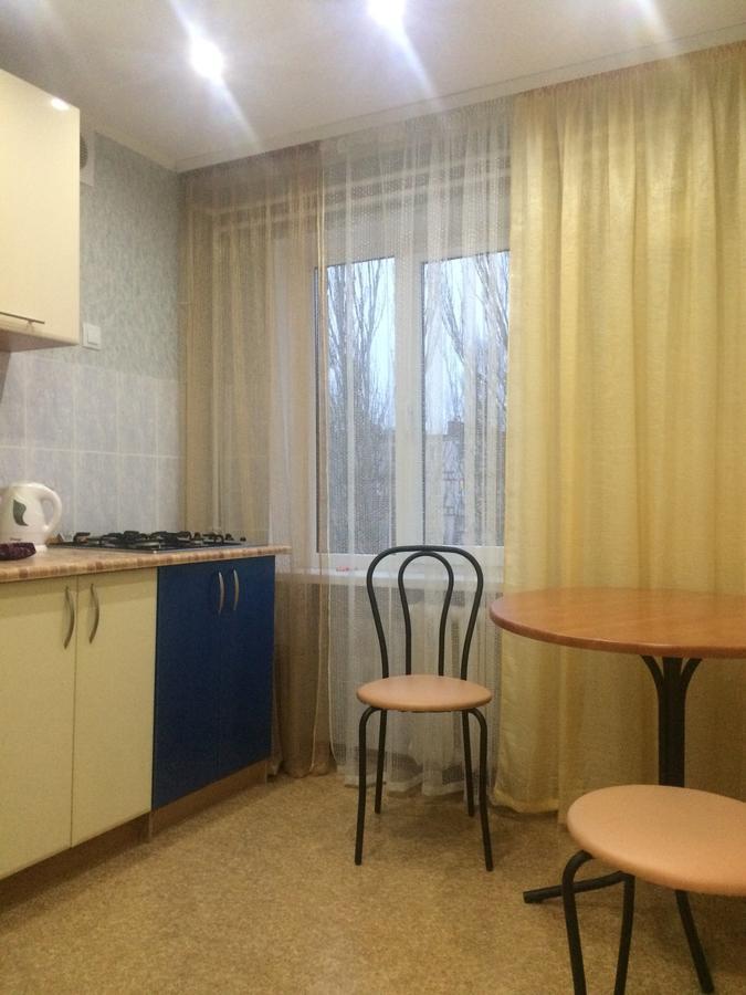 Appartamento Проспект Металлургов 9 Kryvyj Rih Esterno foto